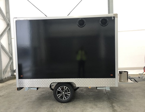 Noeline WildKrafty's Food Trailer